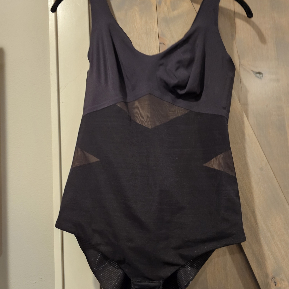 Honeylove Elegant Black Bodysuit